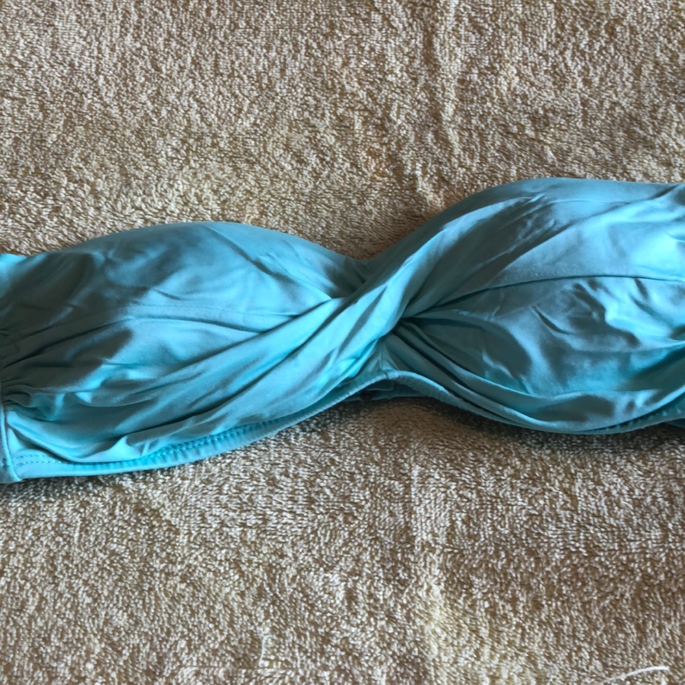 Bikini swim top
